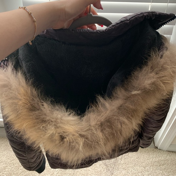 Puffer Jacket - Picture 8 of 9